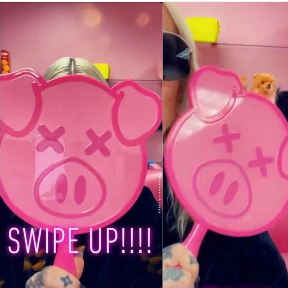 ❤️sold❤️ star x Shane  Dawson pig mirror
